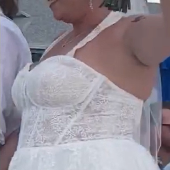 David’s Bridal wedding dress. Size 18W - Picture 16 of 16